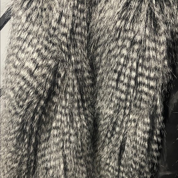 Urban code London Faux Fur Jacket Vintage Inspired Soft Timeless Chic Size 8 - Picture 2 of 7